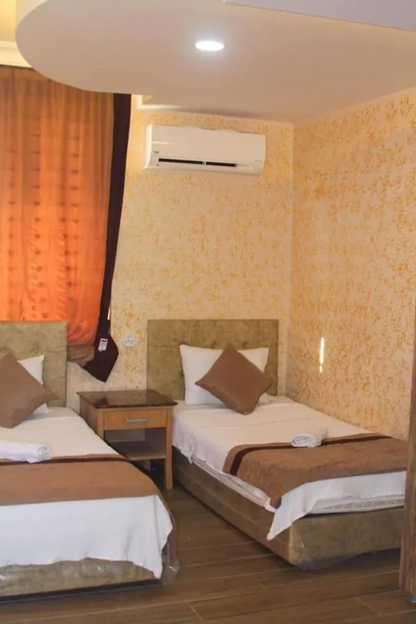 Ozgur Hotel Isiklar Antalya 2*,  Türkei