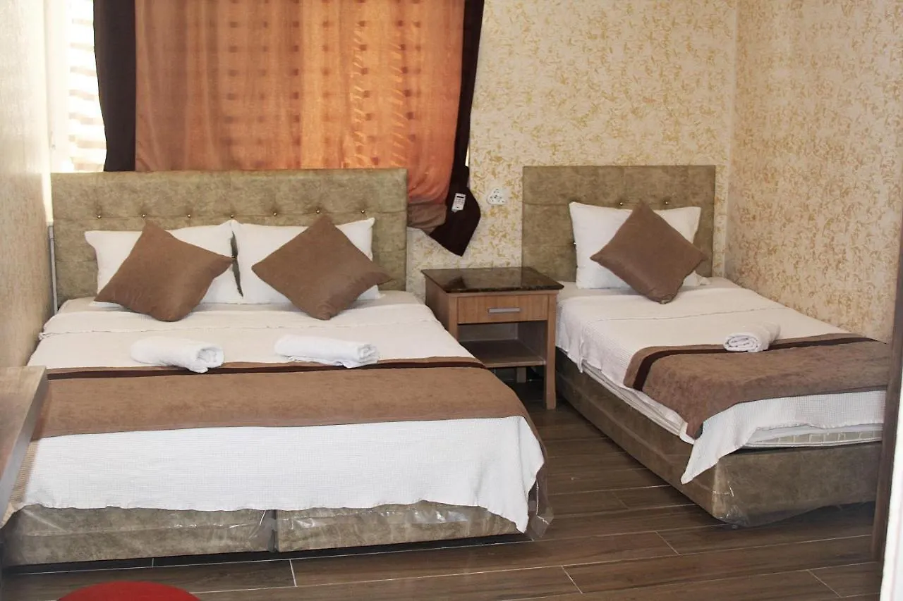 Ozgur Hotel Isiklar Antalya 2*,